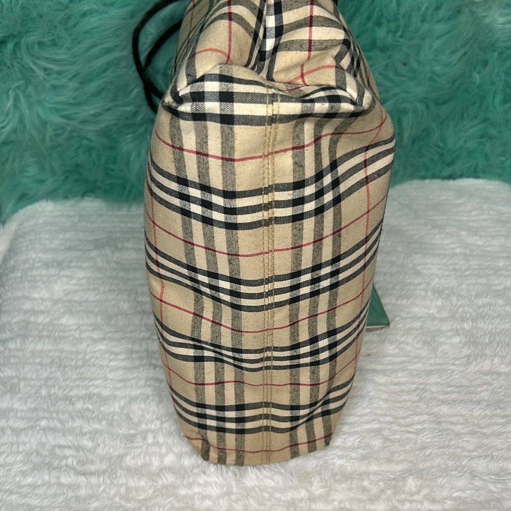 Burberry Beige and Black Checkered Tote - Picture 4 of 10